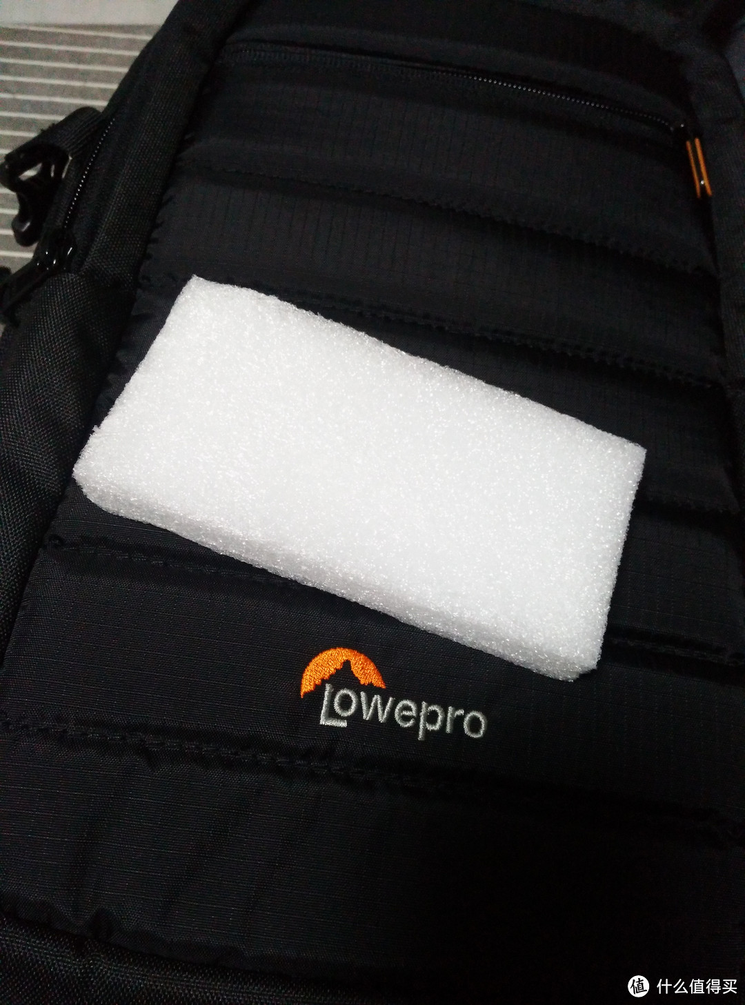 Lowepro 乐摄宝 Tahoe BP 150轻型双肩摄影包开箱晒物及简单使用感受