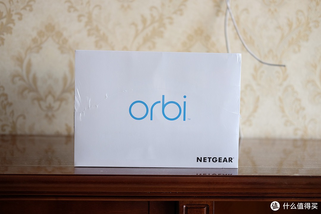 初见路由器的奥秘 — NETGEAR 美国网件 Orbi 奥秘 智慧分身多路由器 开箱