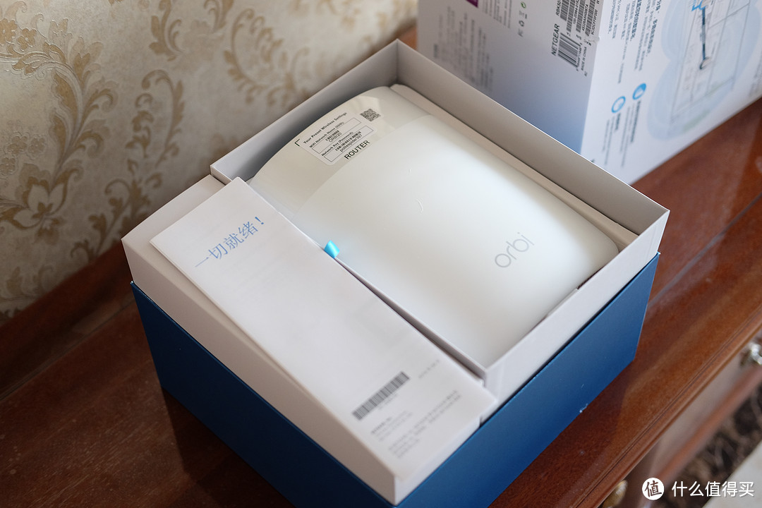 初见路由器的奥秘 — NETGEAR 美国网件 Orbi 奥秘 智慧分身多路由器 开箱