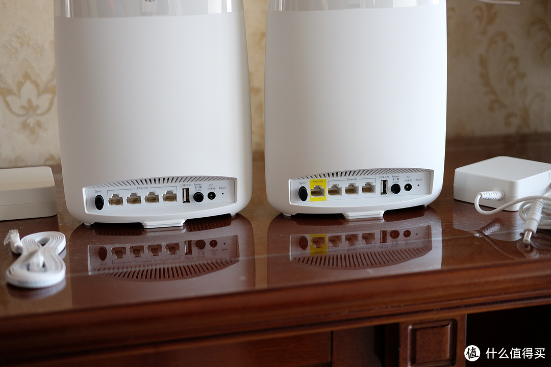 初见路由器的奥秘 — NETGEAR 美国网件 Orbi 奥秘 智慧分身多路由器 开箱