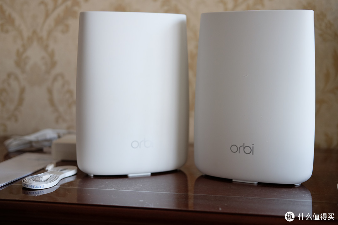 初见路由器的奥秘 — NETGEAR 美国网件 Orbi 奥秘 智慧分身多路由器 开箱