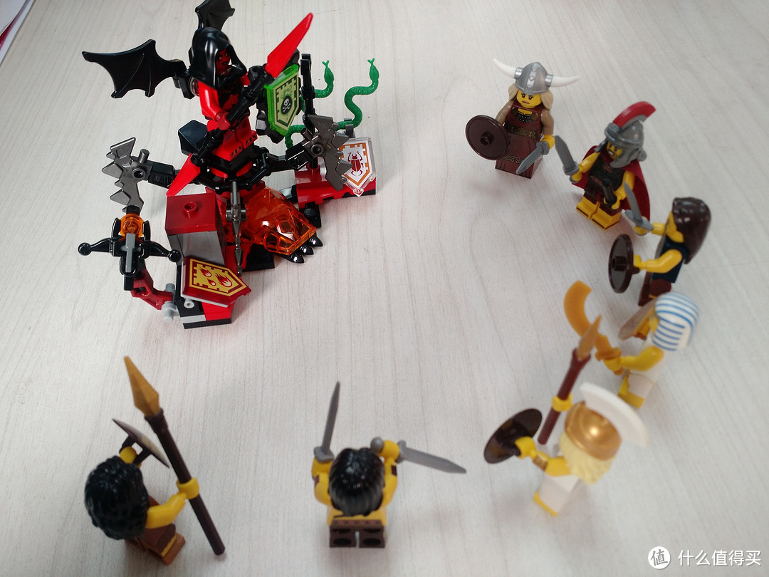 为春节添点红：LEGO 乐高 未来骑士团FR 70335 终极拉维利亚