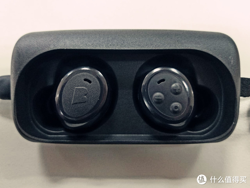 AirPods劲敌，Bragi The Headphone 无线蓝牙耳机 开箱及简单使用感受