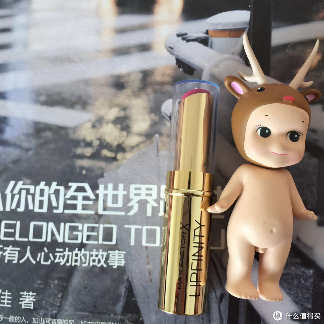 亮瞎眼的紫色唇膏原来上色如此美丽——MAXFACTOR 蜜丝佛陀恒彩润泽锁色唇膏