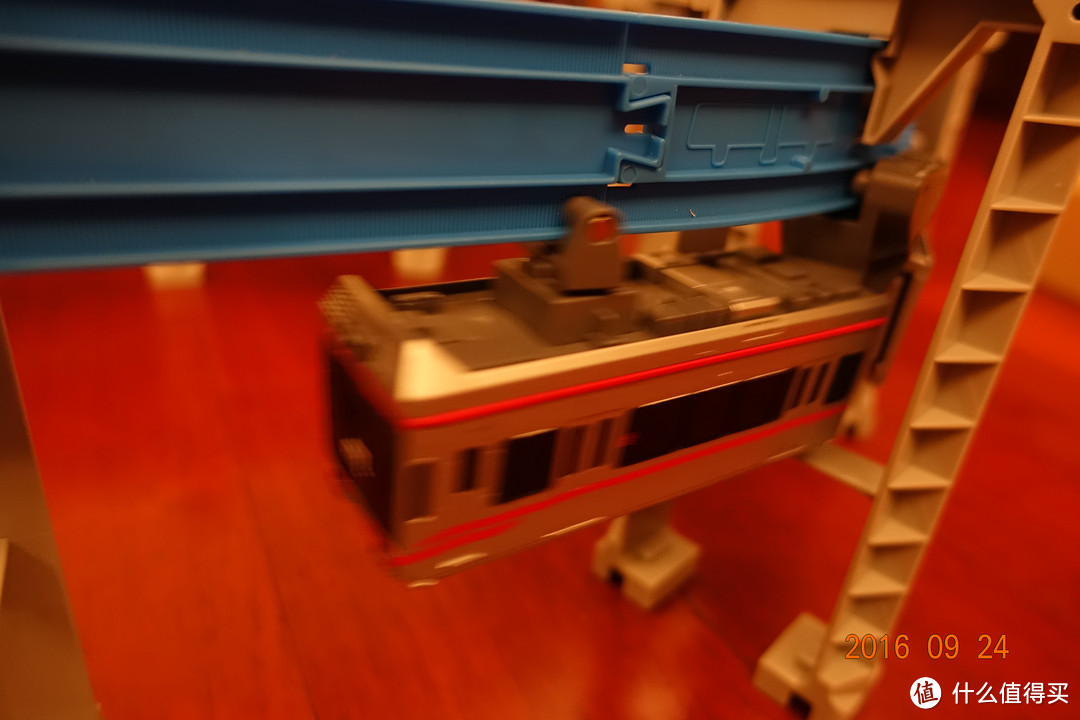 TOMY湘南单轨电车模型-Tomy Plarail Shonan Monorail 5000 Red line set