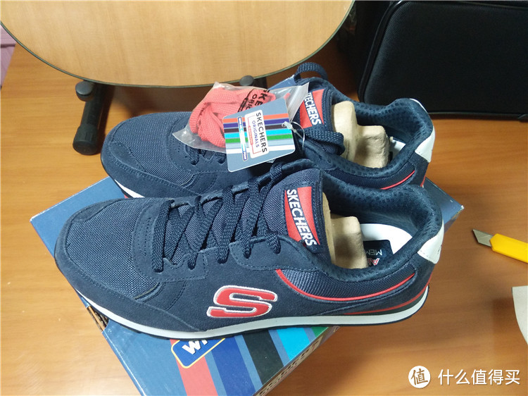 意亚直邮 SKECHERS 斯凯奇 休闲运动鞋（附尺码参考）