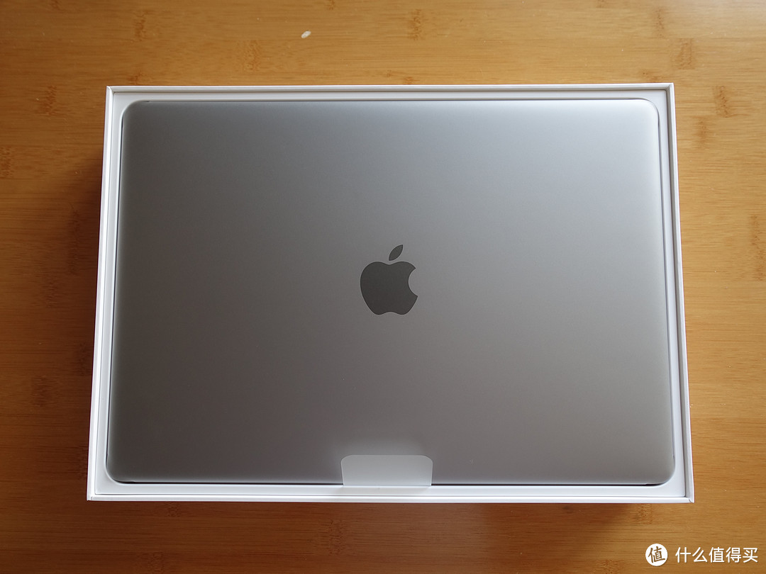 官网订购new MacBook Pro（Multi-Touch Bar 和 Touch ID）