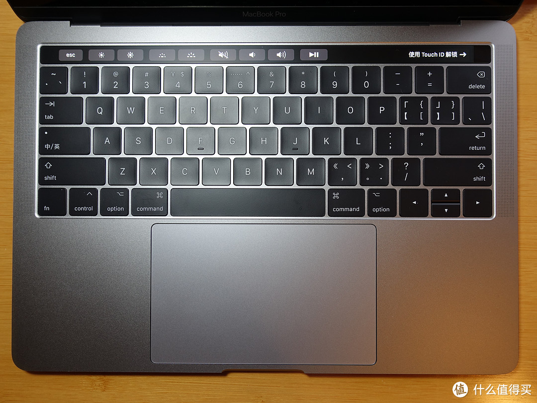 官网订购new MacBook Pro（Multi-Touch Bar 和 Touch ID）