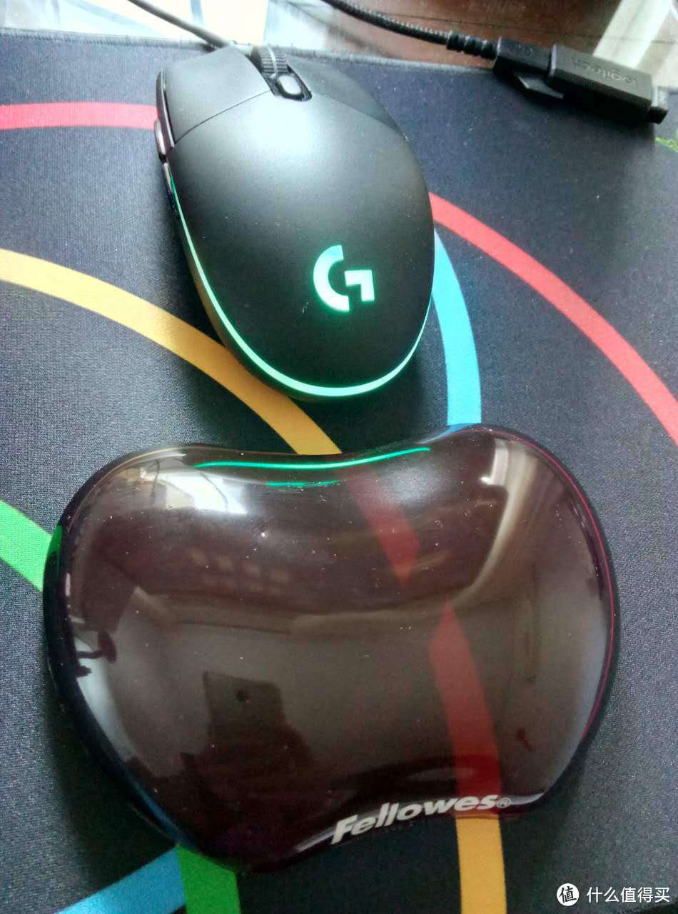 可能是目前市售性价比最好的罗技鼠标之一——Logitech 罗技 G102 Prodigy游戏鼠标！