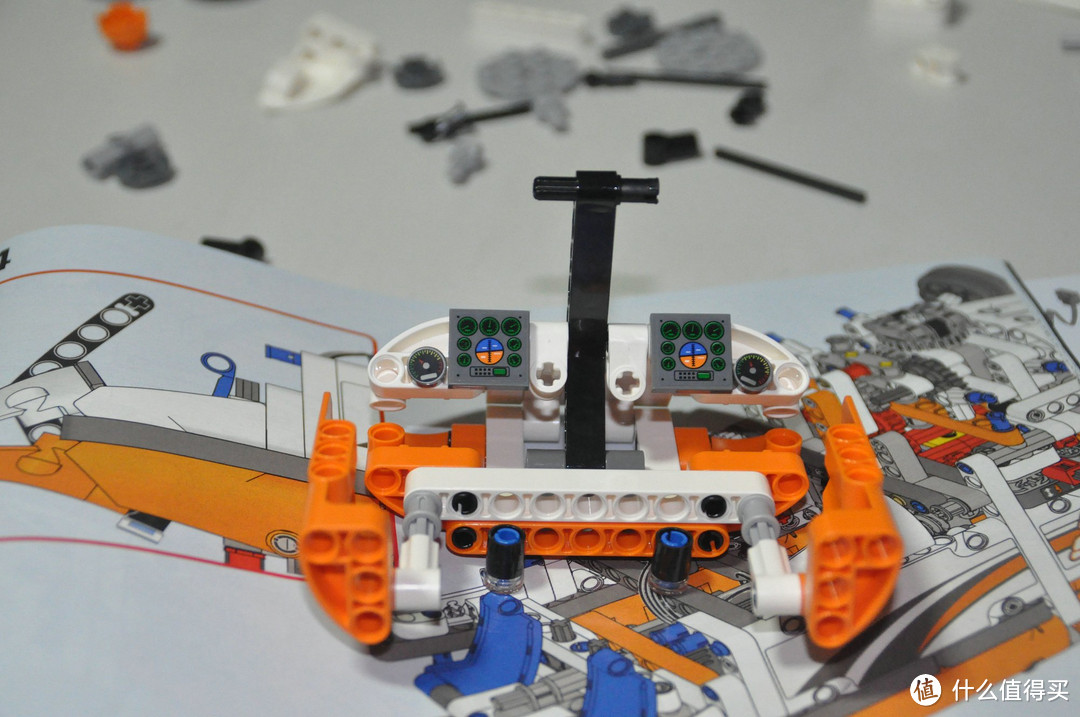 lego technic 樂高科技系列 42052 重型雙旋翼運輸直升機