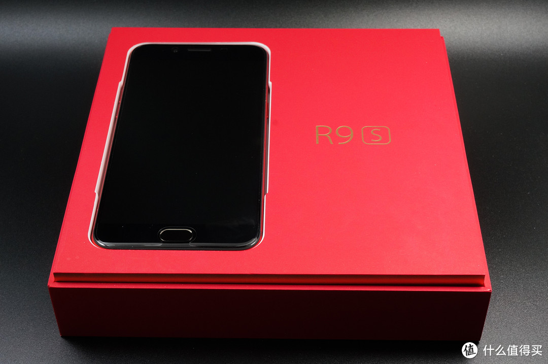 新年第一红 — OPPO R9s 开箱体验