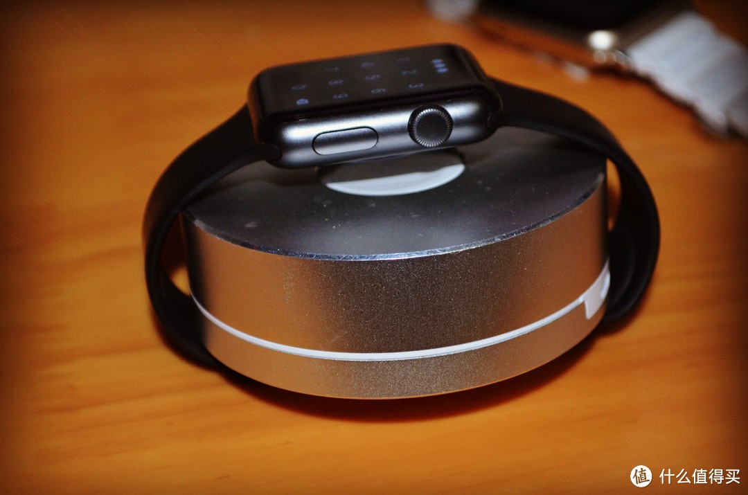 Archeer Apple Watch Portable Charger 便携式充电器 附送更换金属表带