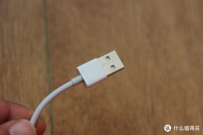 Micro USB、Lightning二合一——公牛抗折断数据线（J810） 评测