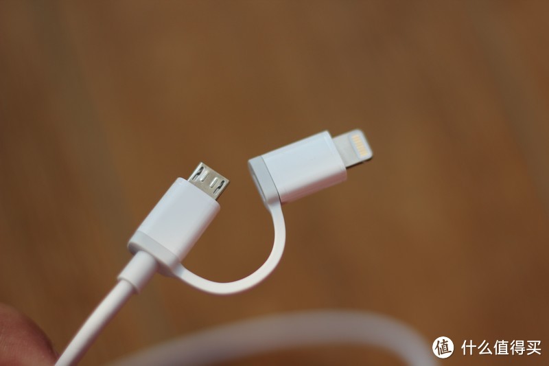 Micro USB、Lightning二合一——公牛抗折断数据线（J810） 评测