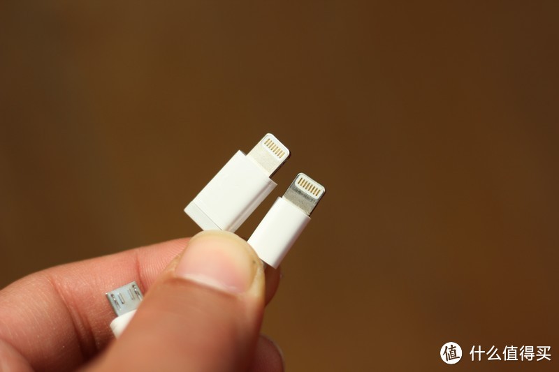 Micro USB、Lightning二合一——公牛抗折断数据线（J810） 评测