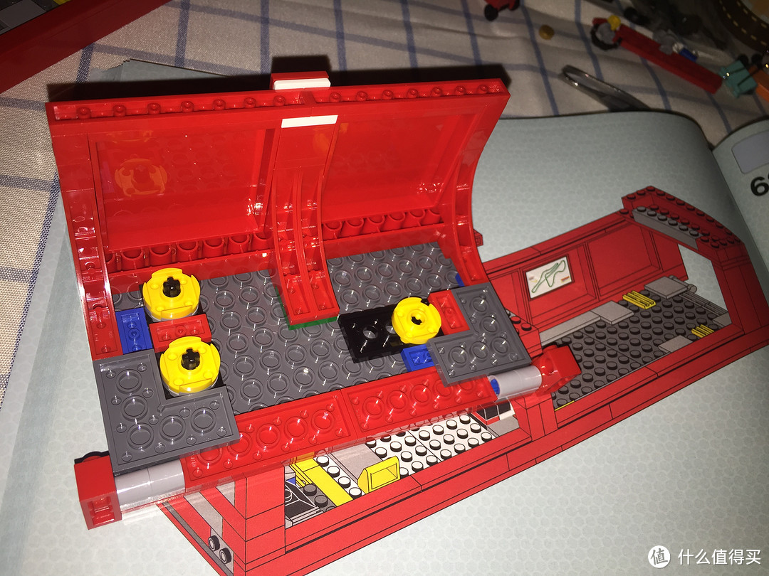 一眼就喜欢上的 LEGO 乐高 75913 F14 T & Scuderia 法拉利重卡