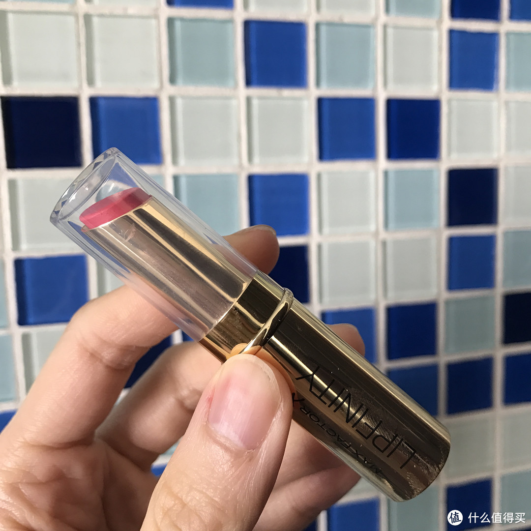 灾难般的MAXFACTOR 蜜丝佛陀 恒彩润泽锁色唇膏 评测