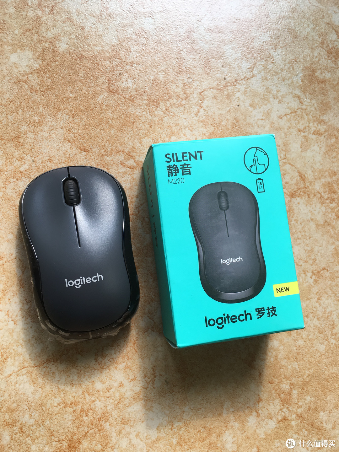 Logitech 罗技 静音M220 鼠标 VS MI 小米鼠标