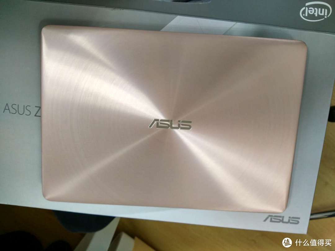 ASUS 华硕 U410UQ 14英寸 轻薄本 i5-7200U/940MX 2G 玫瑰金（对比Macbook Pro）
