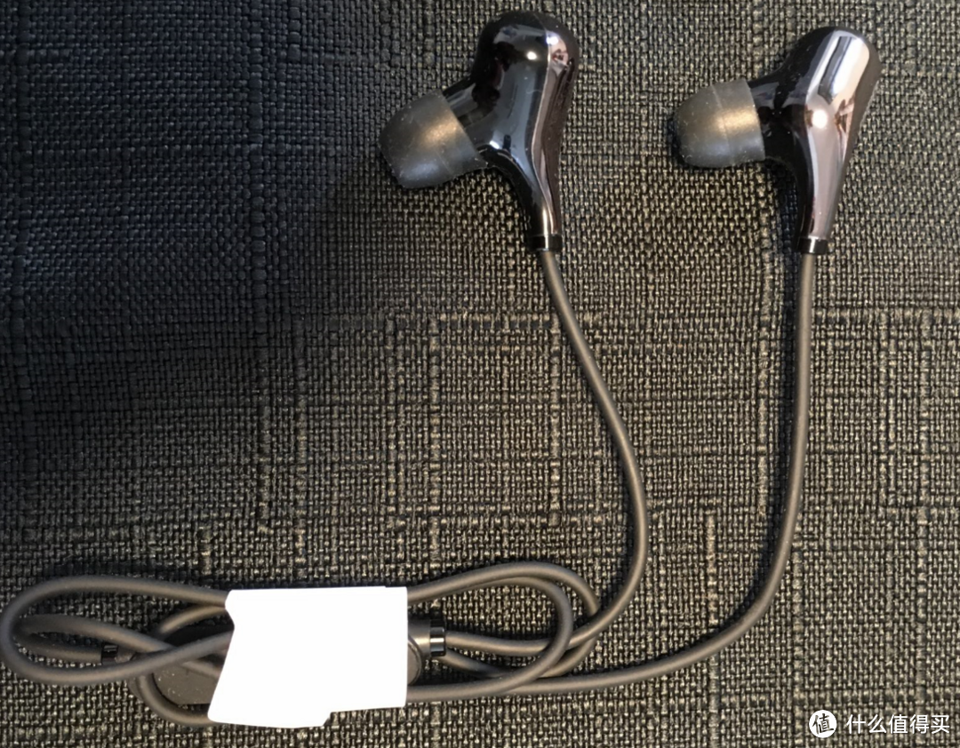 过年的惊喜——EDIFIER 漫步者 W290BT，一款舒适便携的蓝牙运动耳机