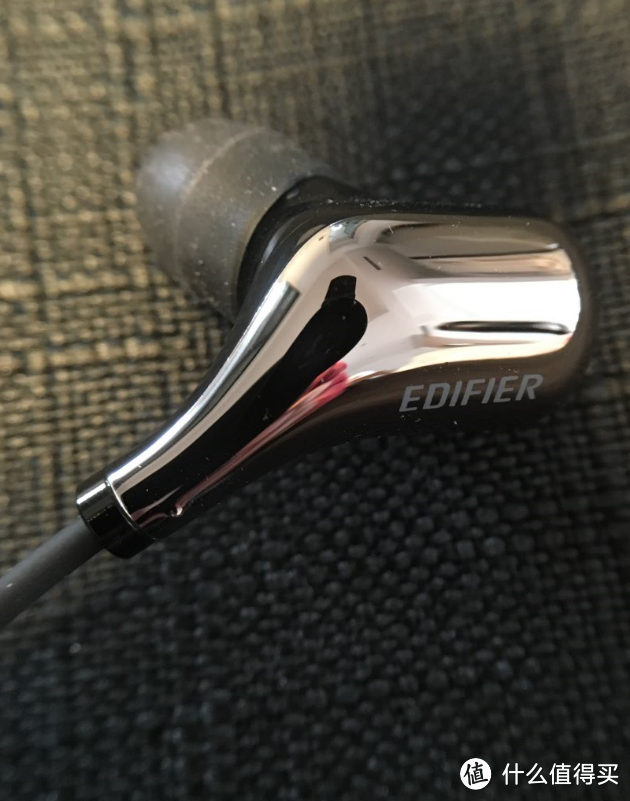过年的惊喜——EDIFIER 漫步者 W290BT，一款舒适便携的蓝牙运动耳机
