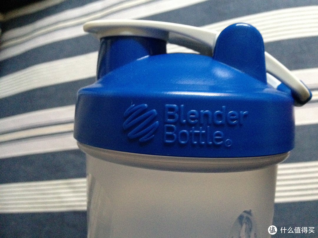 BlenderBottle 经典款带搅拌球蛋白粉摇摇杯