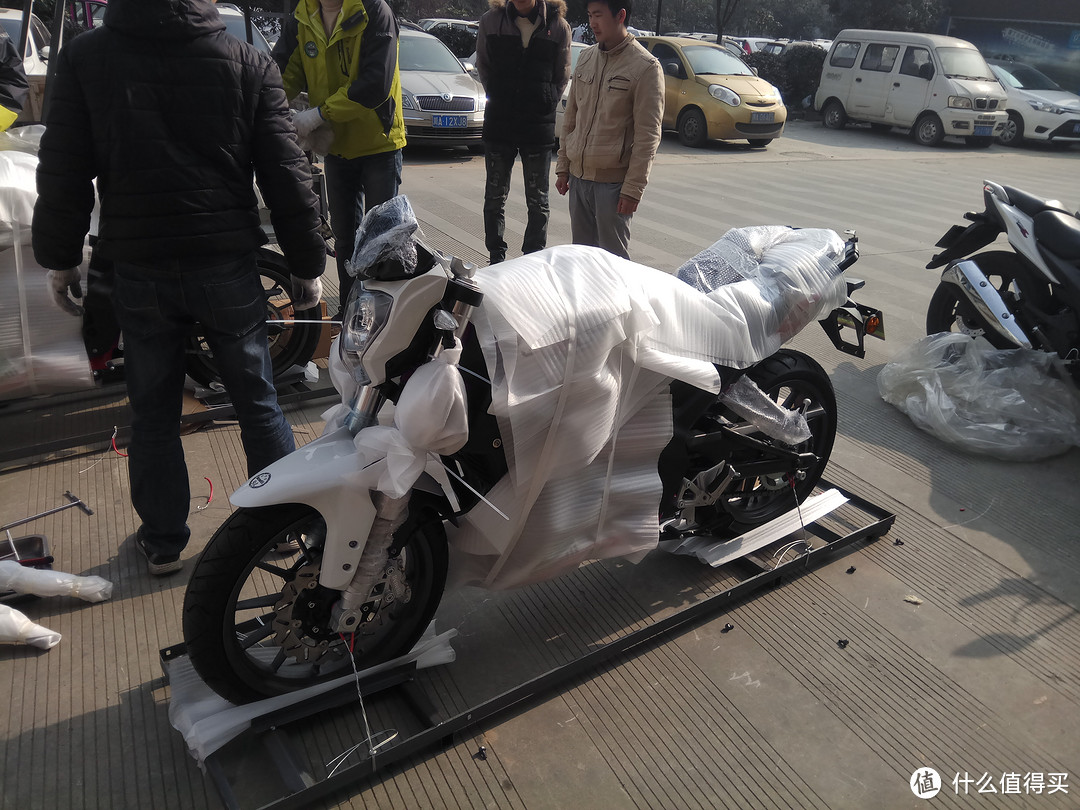 2016款 Benelli 贝纳利小黄龙TNT25 水冷电喷街跑摩托车 提货及初步使用感受