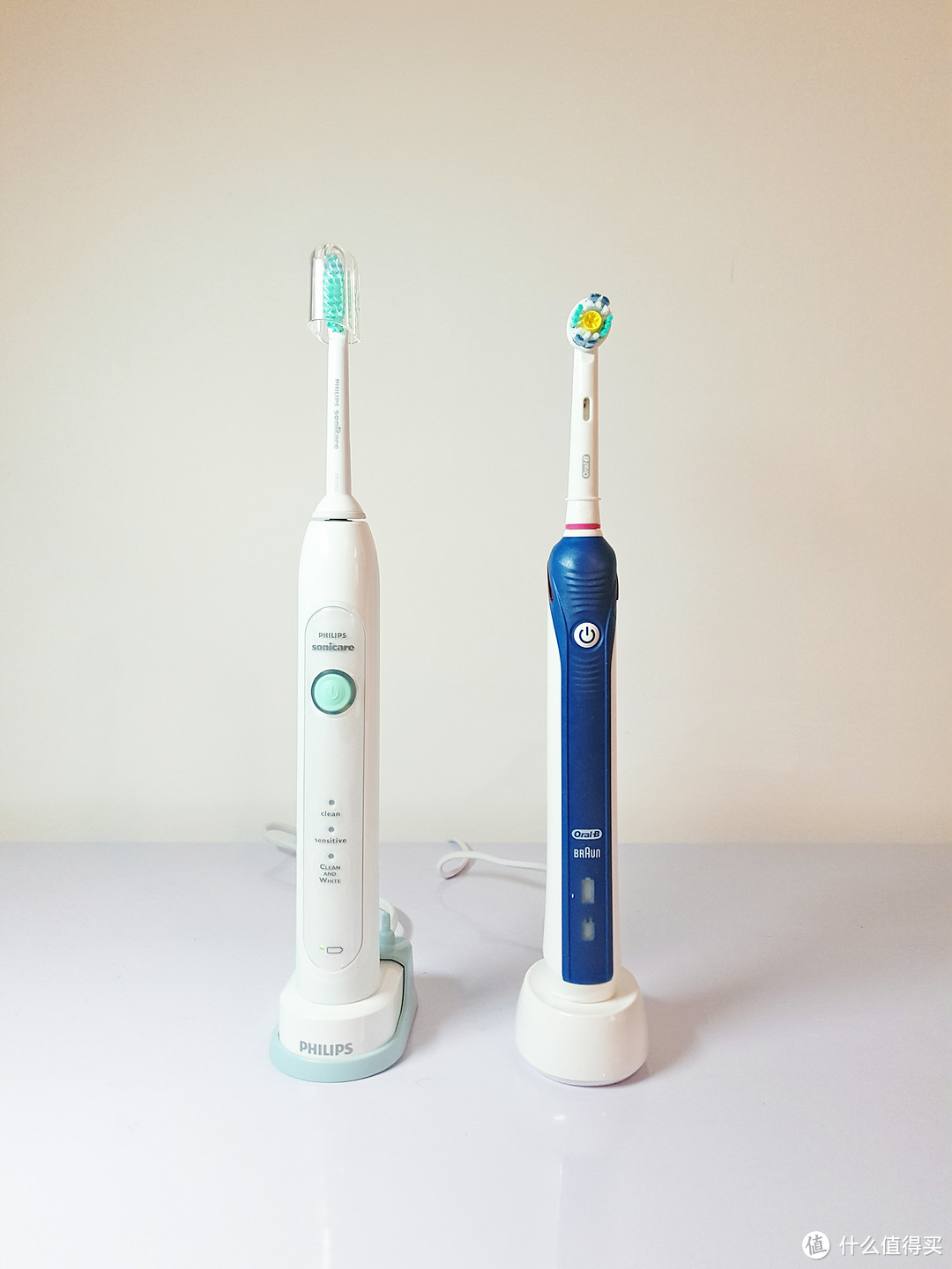 电动牙刷人气产品，谁更具性价比？飞利浦HX6730 vs 欧乐B pro4000