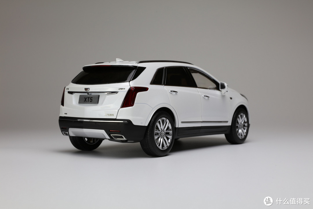 分享一款只要580元就能买到的 Cadillac 凯迪拉克 XT5 汽车模型