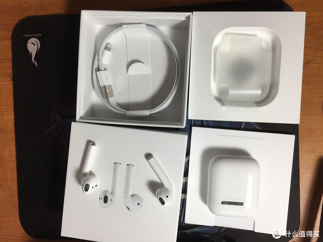 Apple 苹果 AirPods 无线耳机 和 Bragi the dash 简单对比