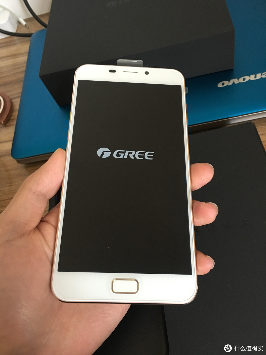 #本站首晒# GREE 格力 格力手机二代 金色版 开箱