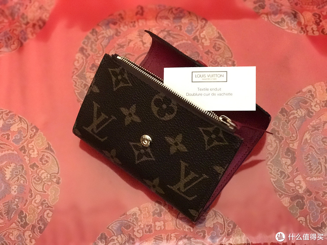 #本站首晒# 入手 LOUIS VUITTON 路易·威登 VICTORINE 豆豆钱夹 M41938