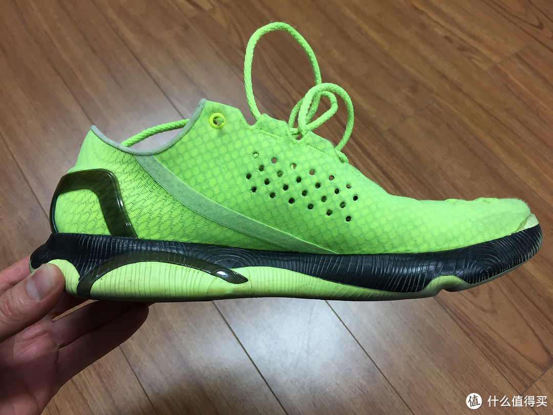 #原创新人#UNDER ARMOUR 安德玛 SpeedForm Apollo跑鞋测评