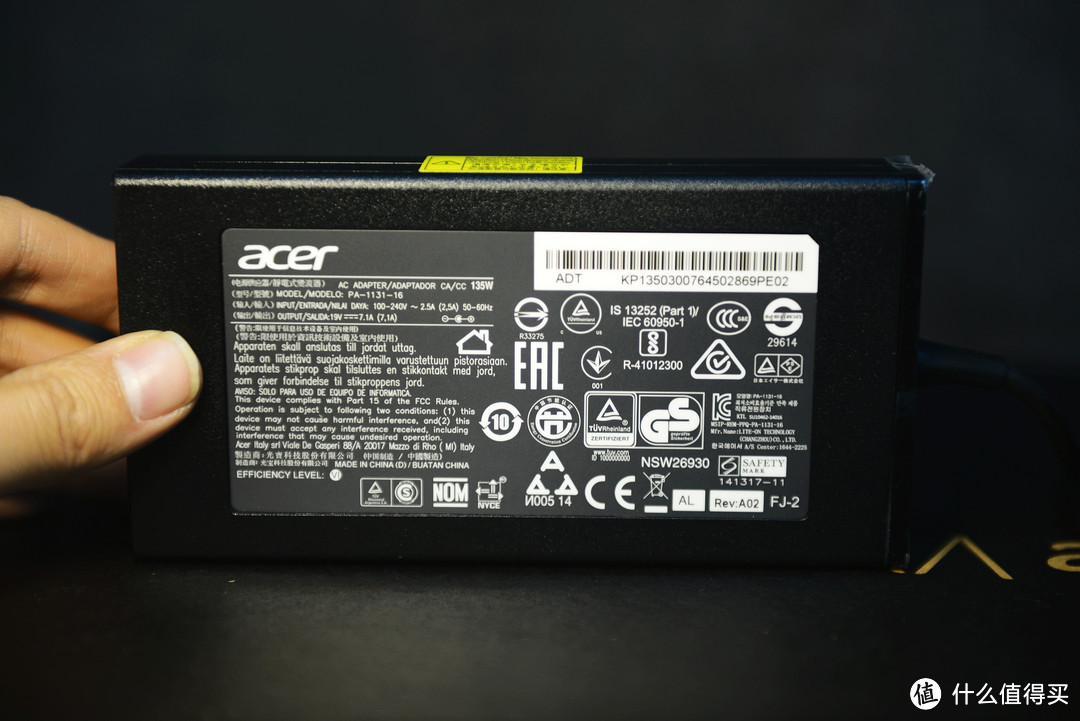 我厚我黑我性能好：ACER 宏碁 暗影骑士3 1050Ti 游戏本 开箱简评