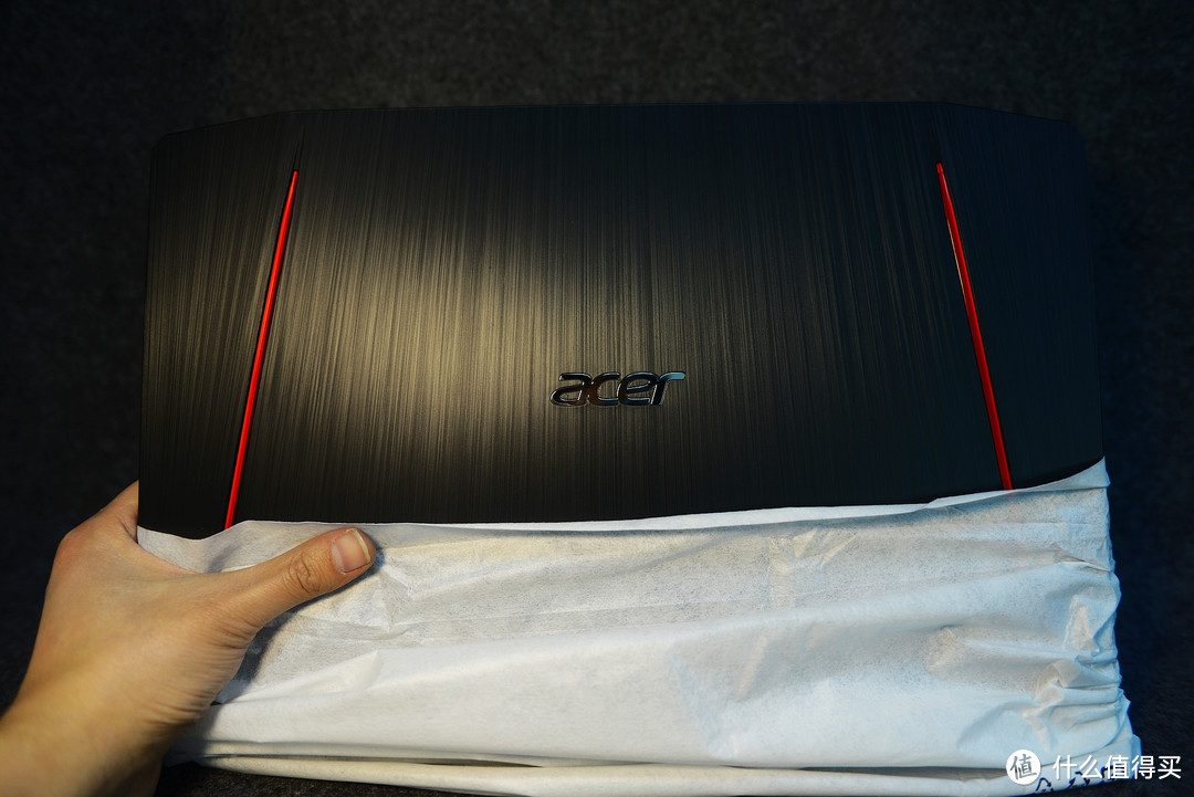 我厚我黑我性能好：ACER 宏碁 暗影骑士3 1050Ti 游戏本 开箱简评