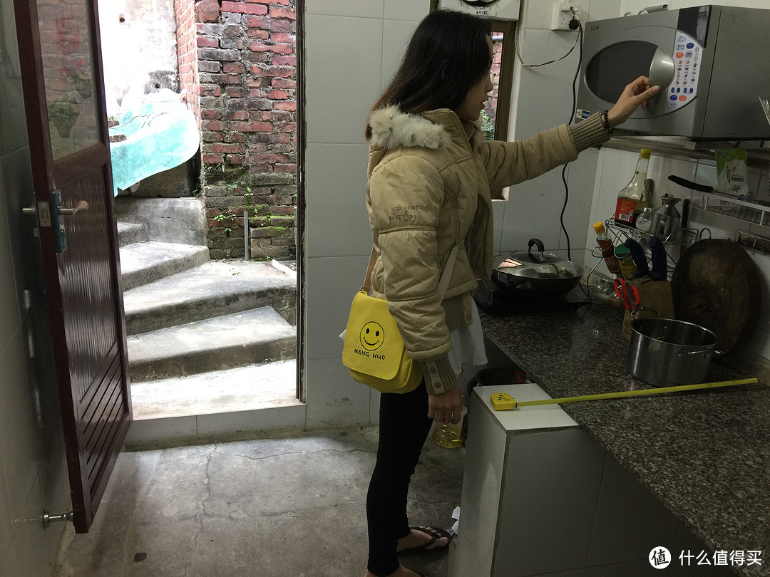 #原创新人# 麻雀般小的空厨房:内置300RMB就能收拾干净