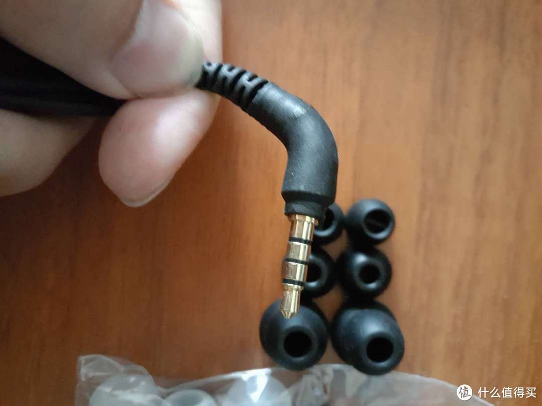 纠结之后的平价耳塞：HiFiMAN 头领科技 RE-400 入耳式耳塞开箱