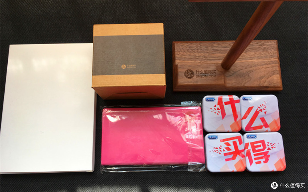 张大妈定制台历+笔记本+马克杯开箱,第一次给了LOGO控!