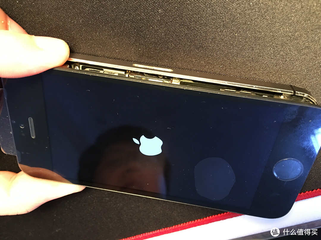 详细！新司机手把手教你更换iPhone5s屏幕总成及电池