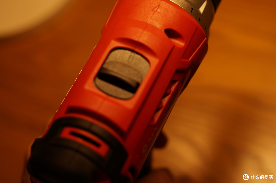 国产也疯狂锐奇12v稀土无刷电动螺丝刀