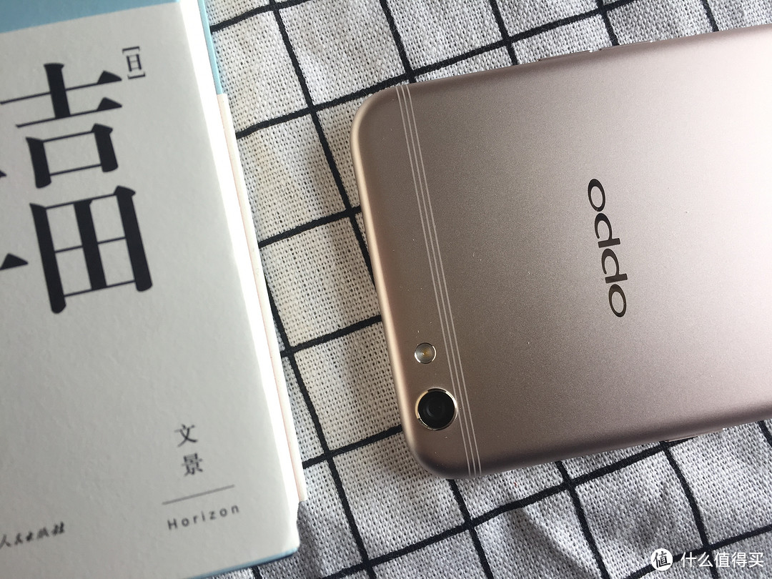 高价低配却月销300万台——OPPO R9S体验