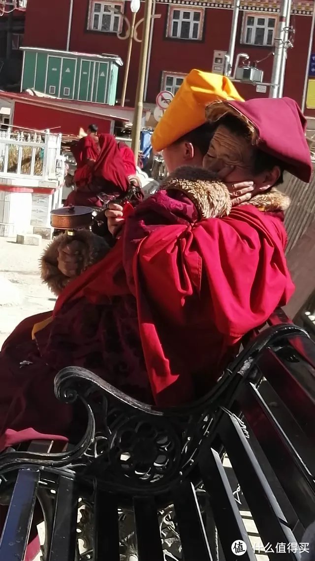 没有好屁股,就不要去色达
