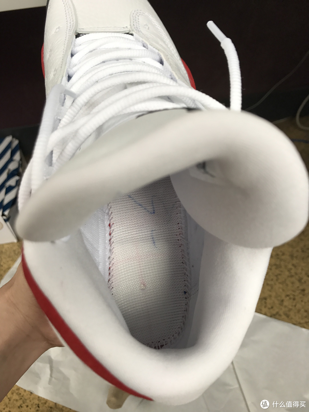 无关风月， 为情怀买单：Air Jordan 13 Retro 白红 篮球鞋