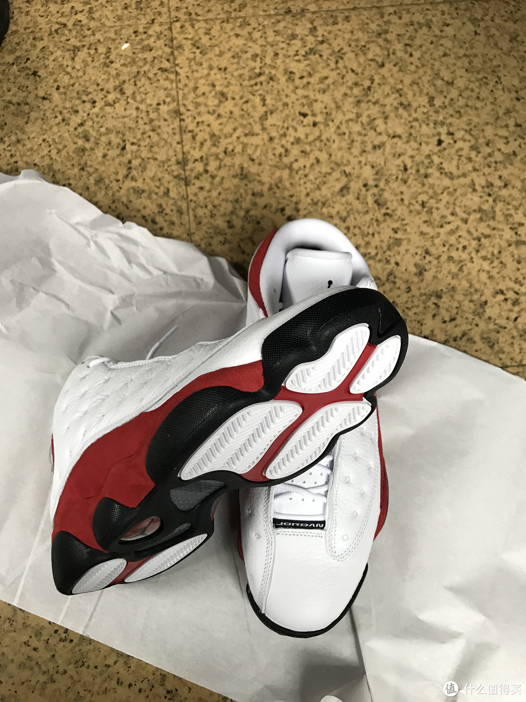 无关风月， 为情怀买单：Air Jordan 13 Retro 白红 篮球鞋