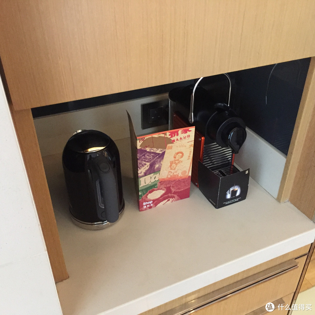 Kenwood的水壶和胶囊咖啡机 Kenwood的水壶和胶囊咖啡机