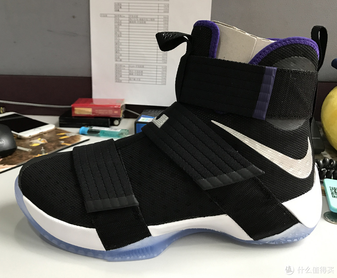 冲动买单，脚剁不完：NIKE 耐克 LEBRON Soldier 10 EP 篮球鞋