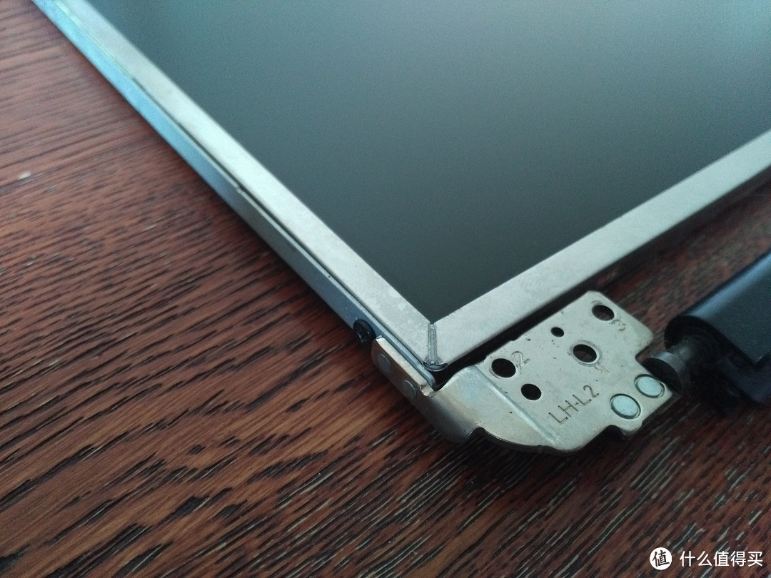 DELL 戴尔15R-N5110笔记本屏幕的彻底拆解与更换升级