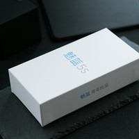 魅族 魅蓝5s 智能手机外观展示(按键|接口|扬声器|耳机孔)