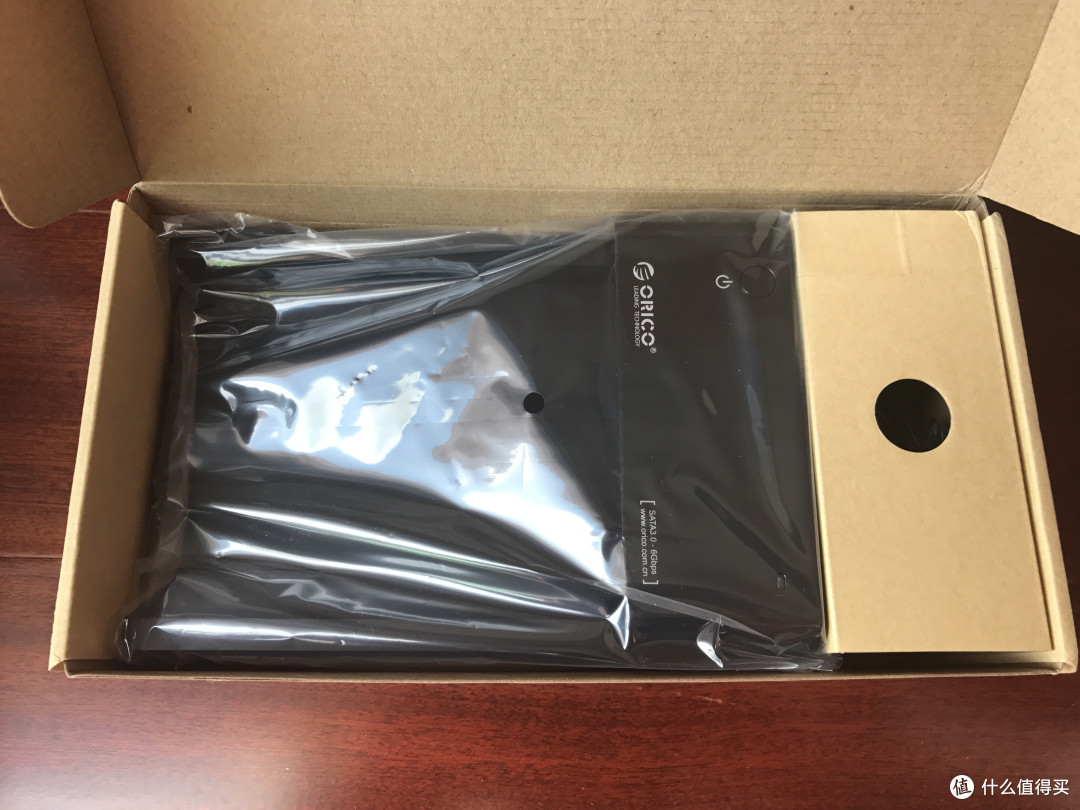 WD 西部数据 4T 红盘 & ORICO 奥睿科 type-c 移动硬盘底座 开箱