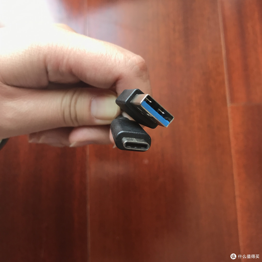 WD 西部数据 4T 红盘 & ORICO 奥睿科 type-c 移动硬盘底座 开箱